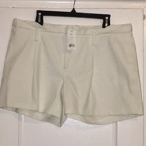 Banana Republic white scalloped shorts